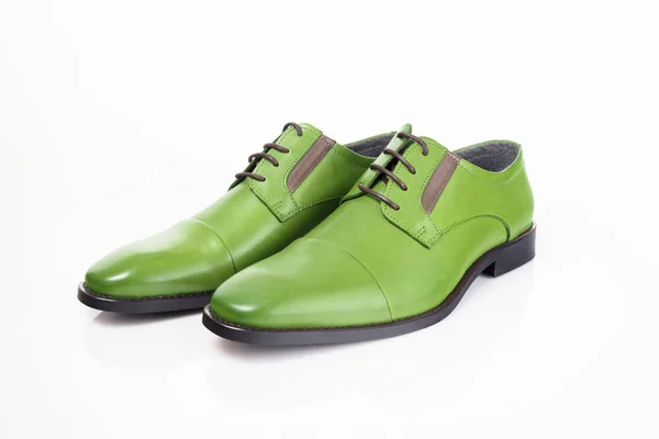 Zapatos Cuero Verde Masculino Sobre Fondo Blanco Producto Aislado Imagen de stock