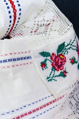 Balkan Halk nakış kumaş detay