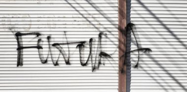 Doku duvar grafiti bir Panjur sprey boya ile boyanmış