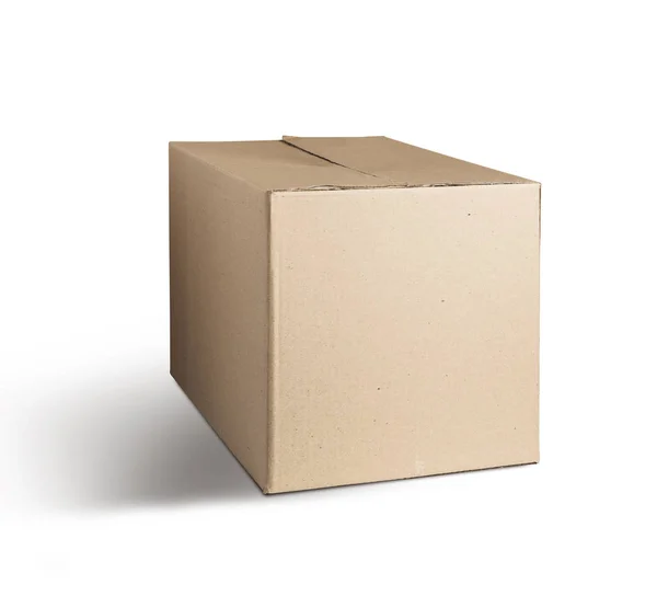 Boîte en carton ouverte. Isolé sur fond blanc — Photo