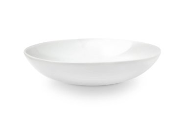 Boş beyaz seramik plaka. Beyaz arka planda yalıtılmış