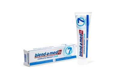 Tıbbi diş macununu harmanla, Ekstra Taze, Procter & Gamble tarafından yapıldı..