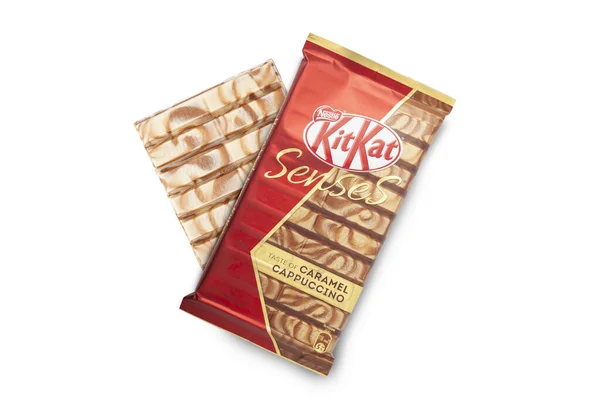 Кисинау Молдова Апреля 2020 Nestle Kitkat Шоколадная Плитка Печенье Перерыв — стоковое фото