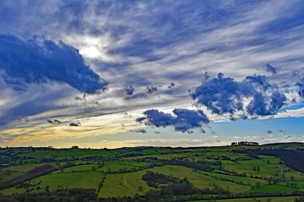 Dovedale Peak District Ulusal Parkı Ashbourne Yakınlarındaki Olağanüstü Doğal Güzellikleri — Stok fotoğraf