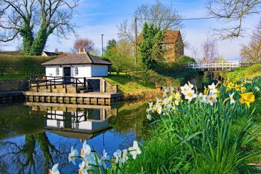 Ripon Kanalı Kuzey Yorkshire, İngiltere 'de yer almaktadır. Kanal mühendisi William Jessop tarafından, teknelerin York ve Hull 'a ulaşabildiği Oxclose Lock' taki Ure Nehri 'nin seyyar kısmına Ripon şehrini bağlamak için inşa edildi..