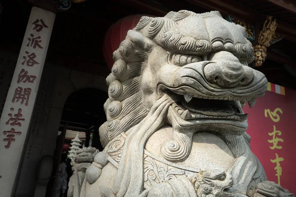 Statua Del Leone Tempio Cinese Nanputuo Xiamen Provincia Del Fujian — Foto Stock