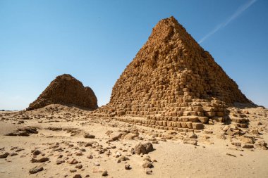 Sudan 'da Nubian piramitleri (nuri)