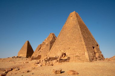 Sudan 'da Nubian piramitleri (Jebel berkal)