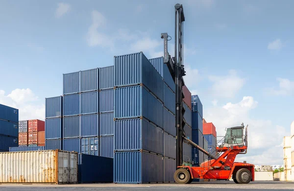 Folklyft Bil Arbetar Container Varvet För Att Förbereda Importerade Eller — Stockfoto