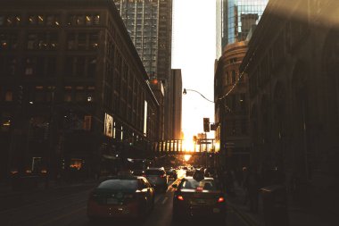 Toronto, Kanada-20 Temmuz 2016: Toronto şehir merkezinde taksi müşterilerine yoğun caddelerde hizmet veriyor