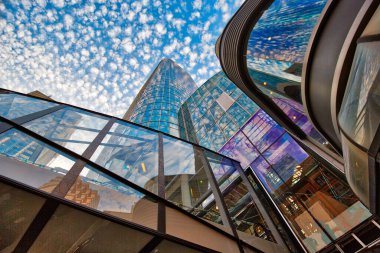 Toronto, Kanada-20 Ağustos 2018: Toronto finans bölgesi ufuk çizgisi, Yonge ve Queen Caddesi kavşağı