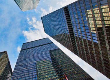 Toronto, Ontario, Kanada-20 Nisan 2018: Toronto şehir merkezi binaları ve finansal bölge silueti