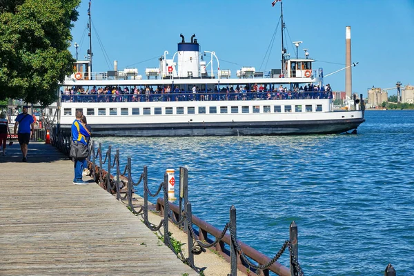 Toronto Ontario Canadá Mayo 2019 Toronto Islands Ferry Trae Pasajeros — Foto de Stock