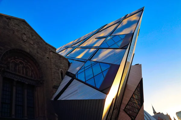 Toronto Canadá Junho 2017 Famous Royal Ontario Museum — Fotografia de Stock