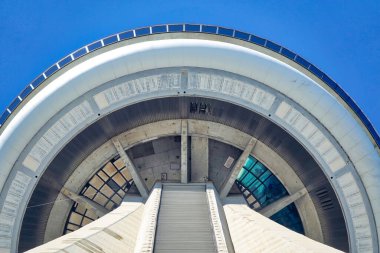 Toronto, Kanada-20 Haziran 2018: Ontario Gölü manzaralı ünlü CN Kulesi