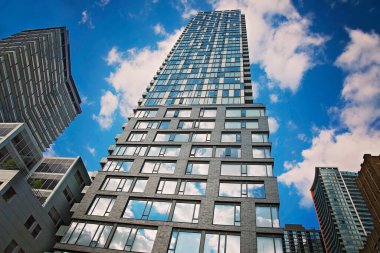 Toronto, Kanada 'daki trend bölgelerdeki apartmanlar