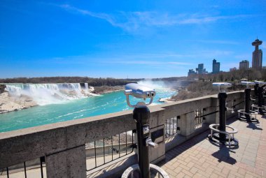 Şehir merkezindeki Niagara Şelaleleri