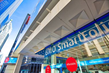 Toronto, Kanada-26 Temmuz 2018: Montreal Bankası, şehir merkezindeki Birinci Kanada Yerleşkesi