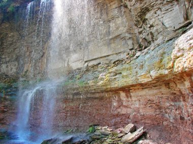 Ik Kil Cenote Yucatn Yarımadası 'nın kuzey merkezinde yer almaktadır.