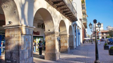 Salta, Arjantin-17 Haziran 2017: 9 Temmuz Merkez Salta Plaza (Plaza 9 De Julio)