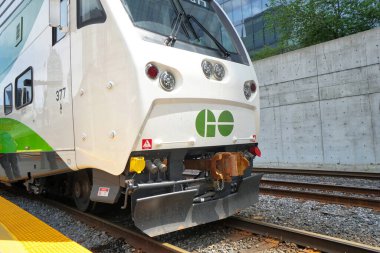Toronto, Ontario, Kanada-27 Mayıs 2019: Toronto Union istasyon terminali Go Trains, VIA Rail Canada, UP Havaalanı Ekspresi ve nakliye trenleri