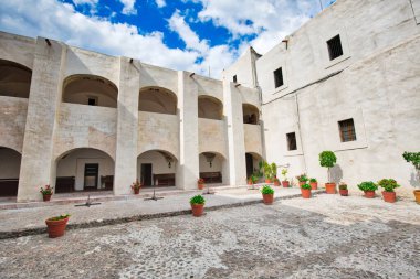 Meksika, Tepotzotlan, Francisco Javier Kilisesi tarihi şehir merkezinde.