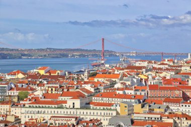 Aziz George Kalesi 'nden Lizbon panoramik manzarası