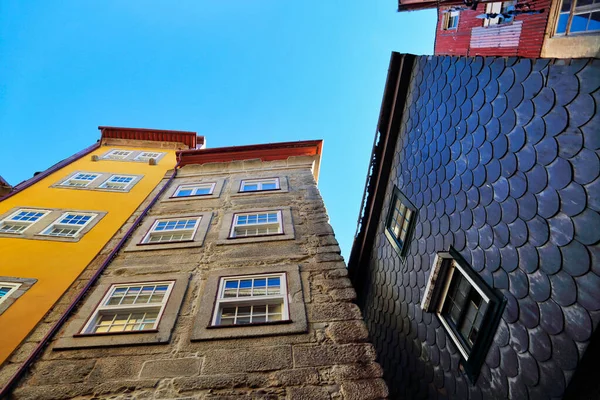 Rio Douro Yakınlarında Güzel Renkli Porto Sokakları — Stok fotoğraf