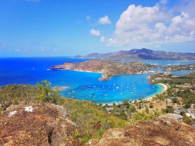 Karayiplerdeki Antigua Sahilleri