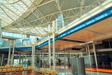 Modern ve Meşgul Avrupa Havaalanı