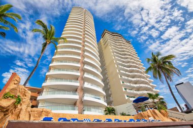 Mazatlan Altın Bölgesi (Zona Dorada), ünlü turistik plaj ve tatil beldesi