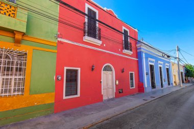 Meksika, Yucatan 'daki renkli Merida caddeleri