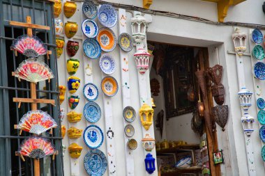 Tarihi şehir merkezinde Ronda caddeleri