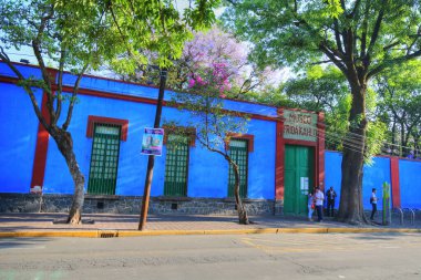 Coyoacan, Meksika-20 Nisan 2018: Frida Kahlo Müzesi
