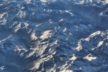 Alpler üzerinde uçuş, manzara 