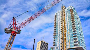 Toronto, Kanada-10 Ekim 2018: Şehrin göbeğinde lüks kondominyum inşaatı