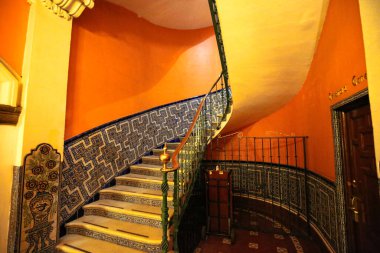 Tipik renkli Meksika mimarisi ve iç mimarisi.