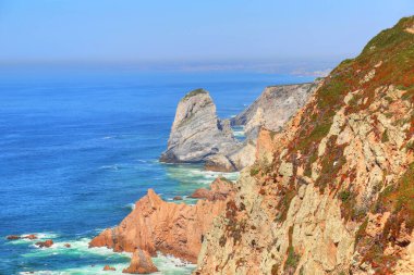 Cabo da Roca manzaralı kıyı şeridi