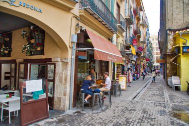 Valencia, İspanya-16 Ekim 2017: Valencia 'daki tipik İspanyol Kafesi