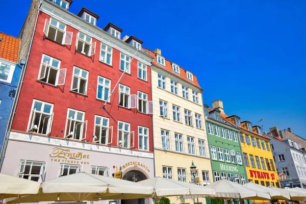 Copenhague Dinamarca Agosto 2018 Famosa Baía Nyhavn Restaurantes Copenhague — Fotografia de Stock