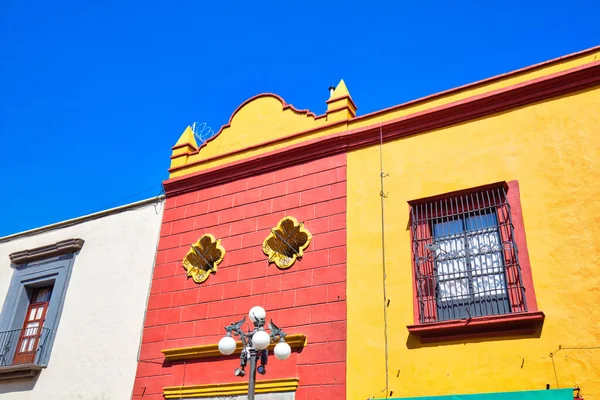 Tarihi şehir merkezinde Puebla caddeleri