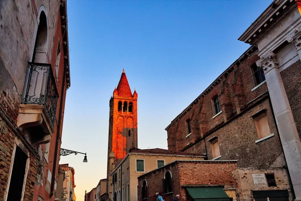 Gün Batımında Saint Marco Meydanı Yakınlarında Venedik Sokakları — Stok fotoğraf