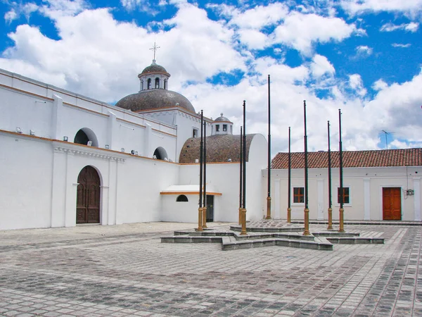 Latacunga Gyarmati Templomai Ecuadorban Cotopaxi Tartomány Fővárosában — Stock Fotó