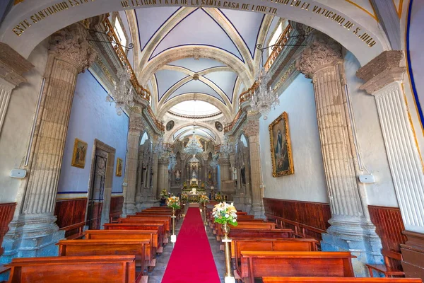瓜达拉哈拉 墨西哥 特拉夸帕克 2019年4月20日 在旅游旺季 特拉夸帕克风景区教堂 — 图库照片