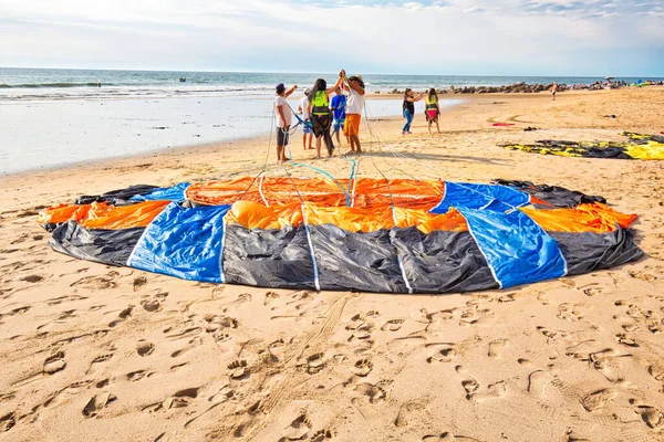 Mazatlan México Dezembro 2018 Grupo Jovens Diversos Aprendendo Kite Surf — Fotografia de Stock