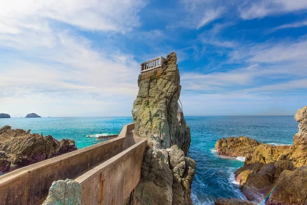 风景秀丽的马扎特兰海滨长廊 Malecon 有远眺大海和风景 — 图库照片