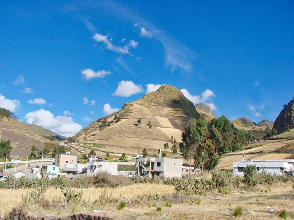 Paisagens Panorâmicas Aldeia Zumbahua Perto Mundialmente Famosa Caminhada Loop Quilotoa — Fotografia de Stock