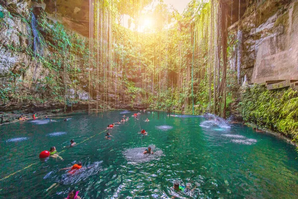 Kil Mexico December 2019 Kil Cenote Located Northern Center Yucatan — Stock Photo, Image