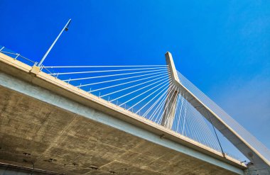 Boston, Zakim Bunker Hill Anıt Köprüsü