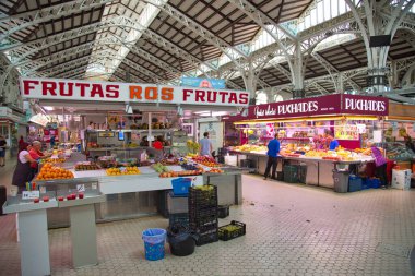 Valencia, İspanya-16 Ekim 2017: Central City market (Mercado Central)